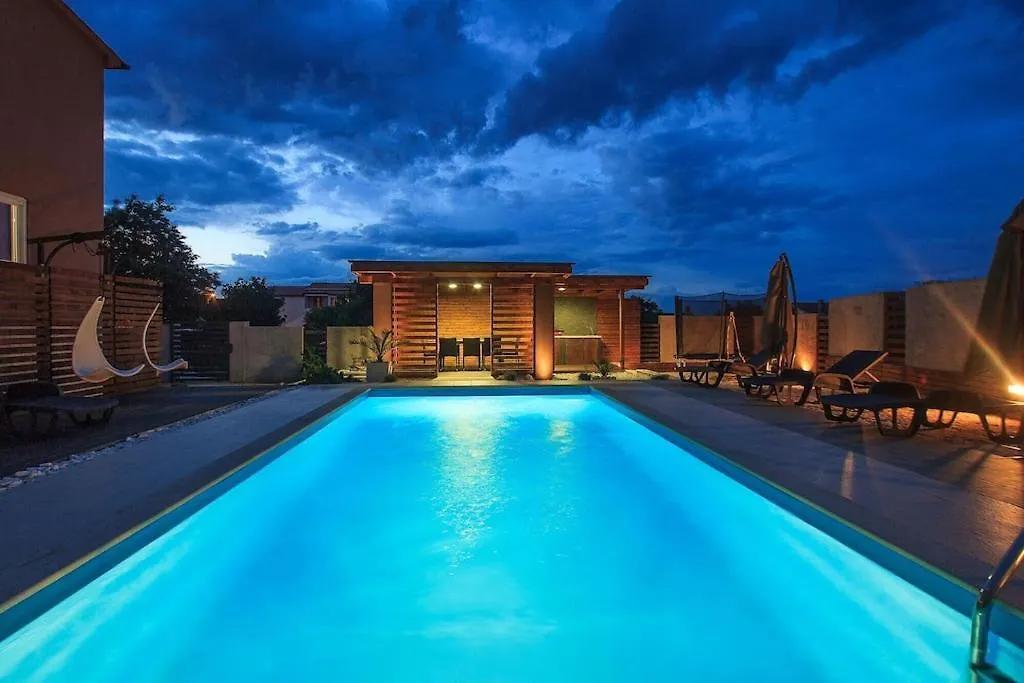 Stylish & Luxury Villa With Pool, Biliard, Extra Pool Heating Available - Wiibuk Croatia