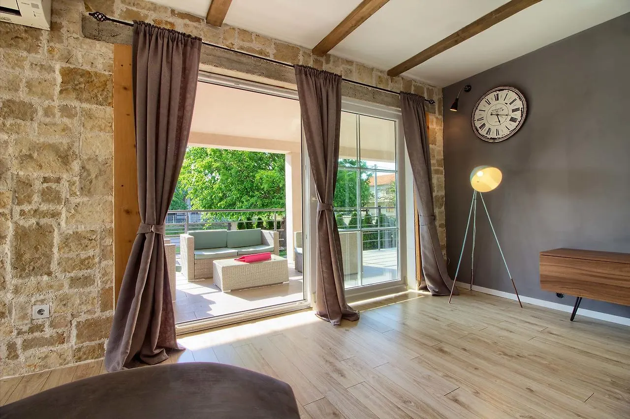 Stylish & Luxury Villa With Pool, Biliard, Extra Pool Heating Available - Wiibuk Croatia